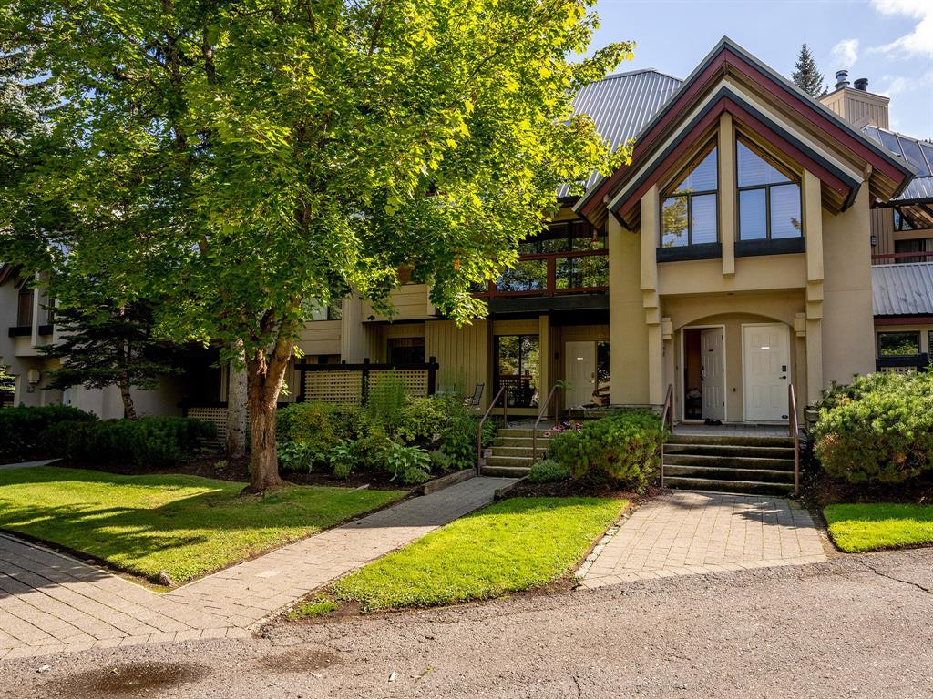 #18 – 4637 Blackcomb Way