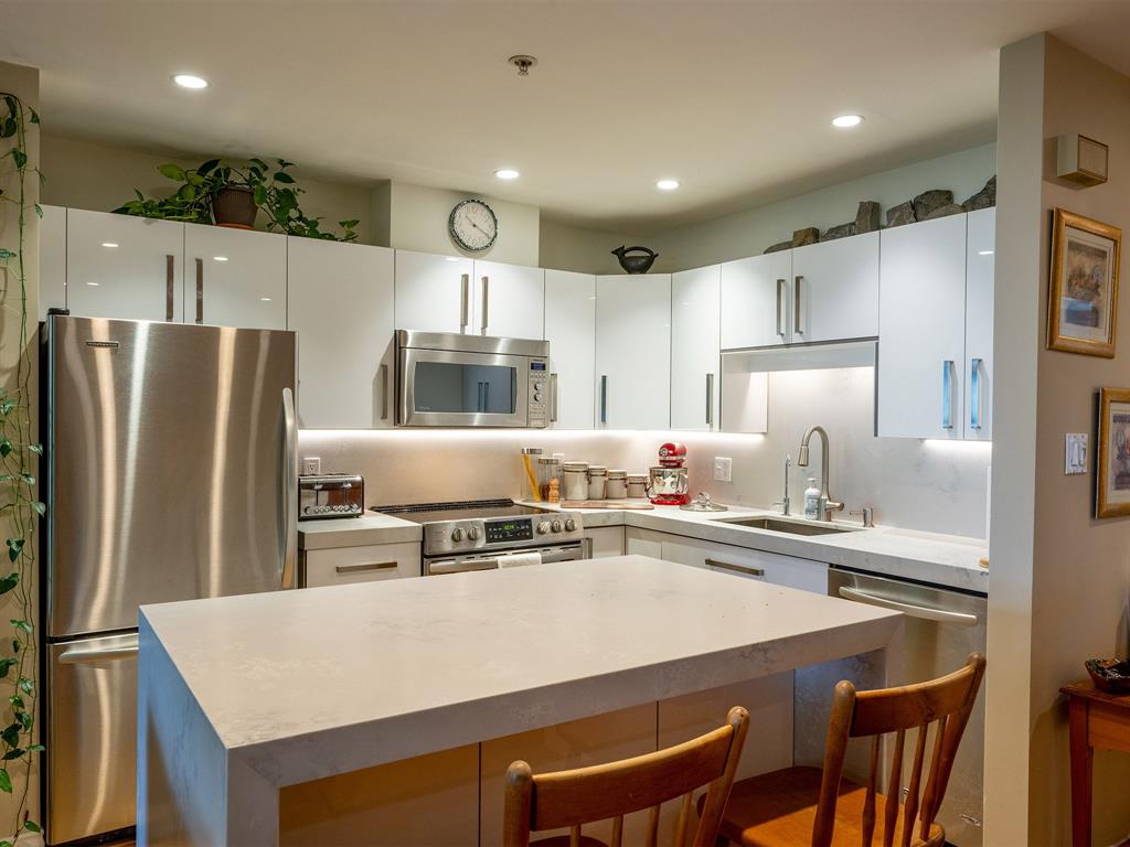 #18 – 4637 Blackcomb Way