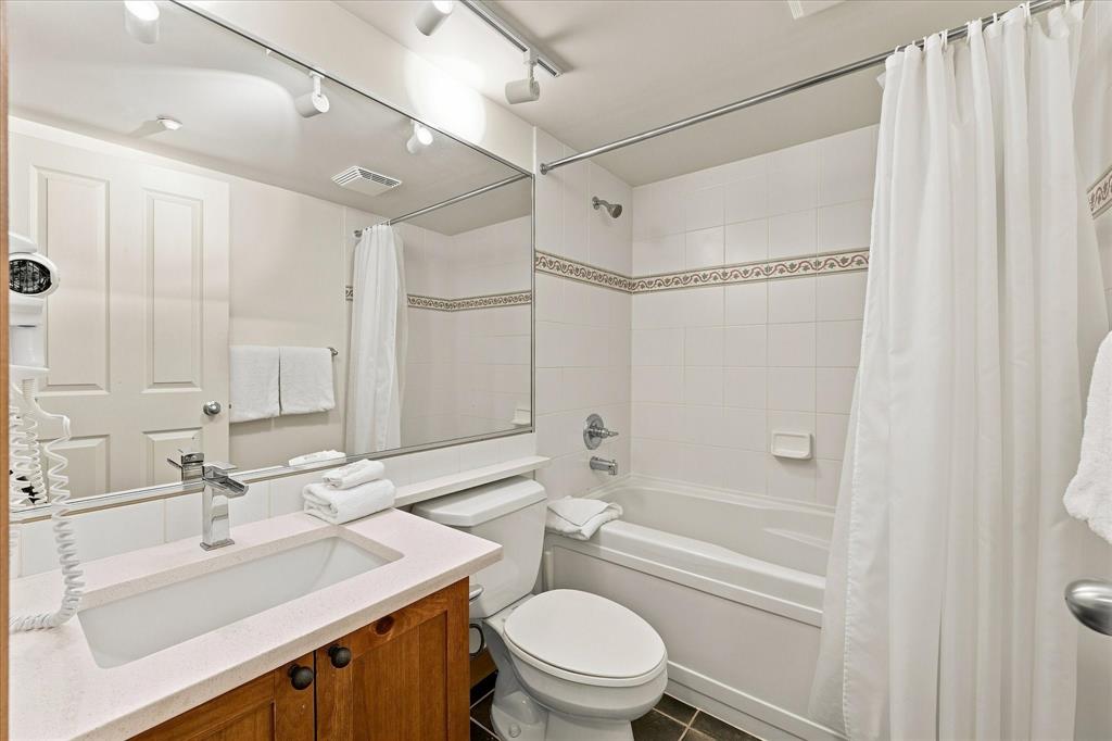 #311 – 4660 Blackcomb Way