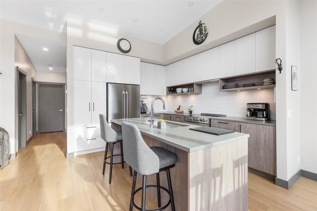 #50 – 4000 Sunstone Way