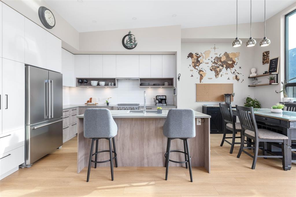 #50 – 4000 Sunstone Way
