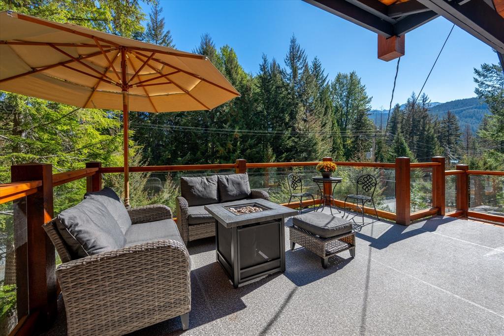 9226 Emerald Drive