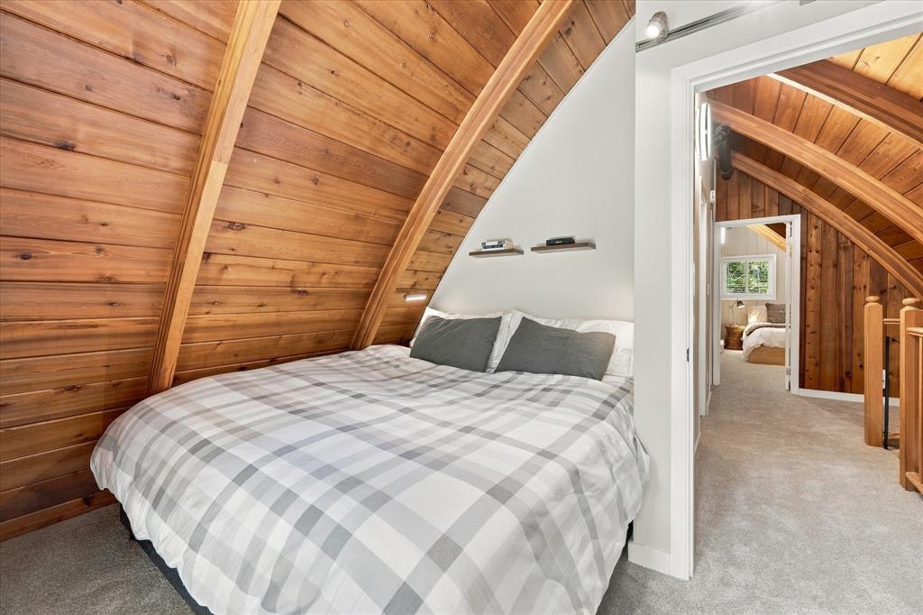 9226 Emerald Drive