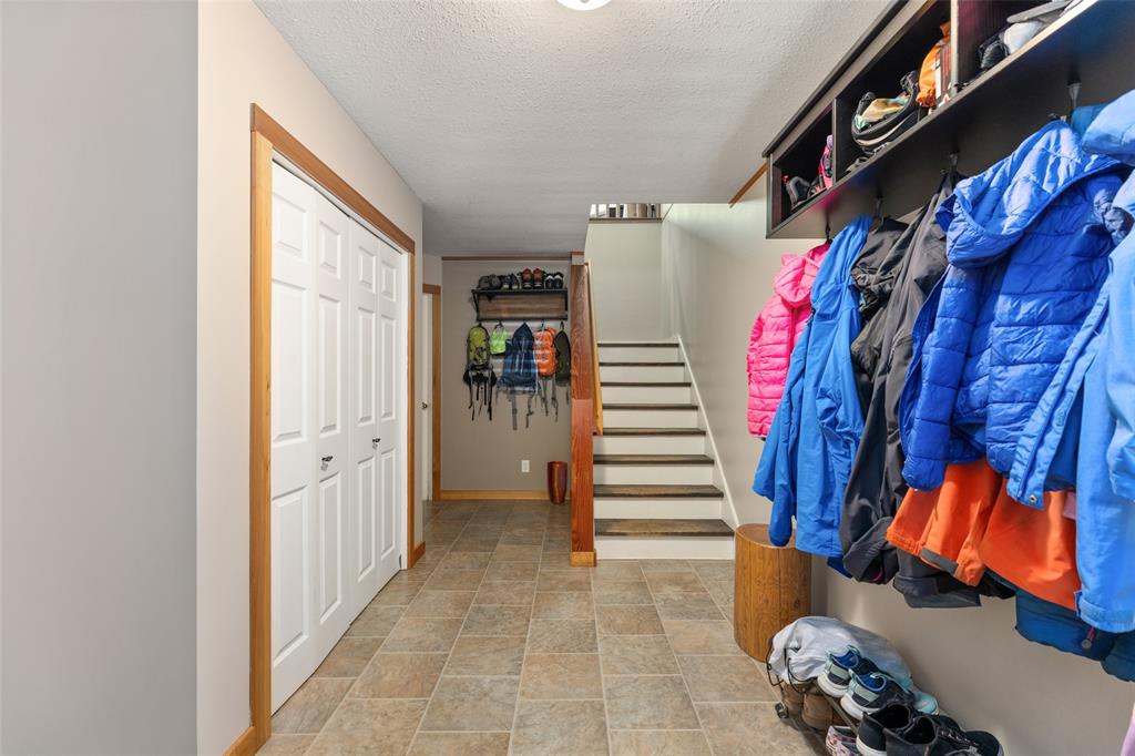 #6 – 7467 Prospect Street