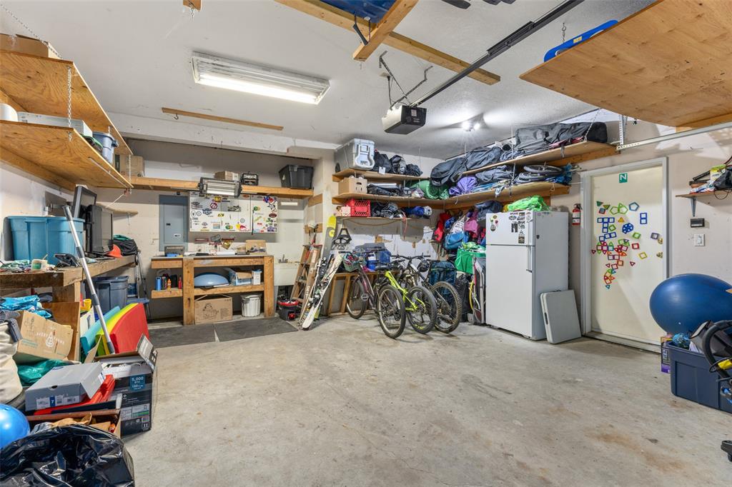 #6 – 7467 Prospect Street