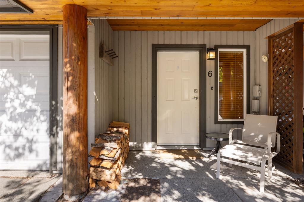 #6 – 7467 Prospect Street