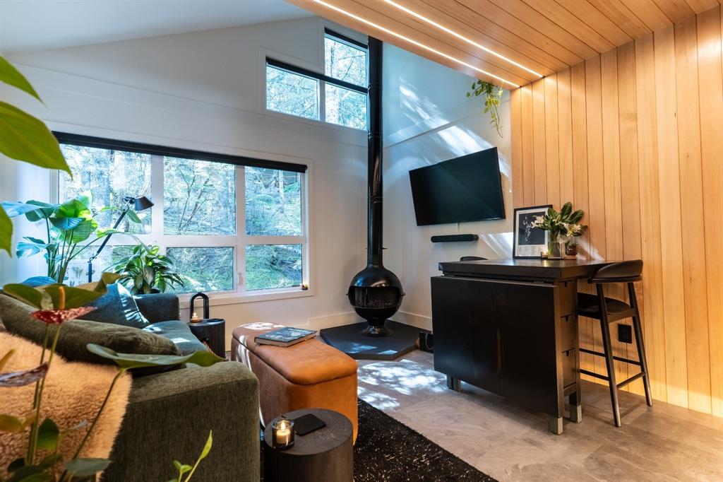 #3 – 2158 Sarajevo Drive