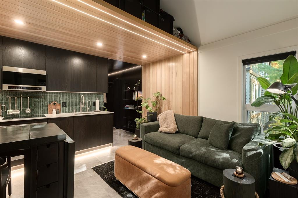 #3 – 2158 Sarajevo Drive
