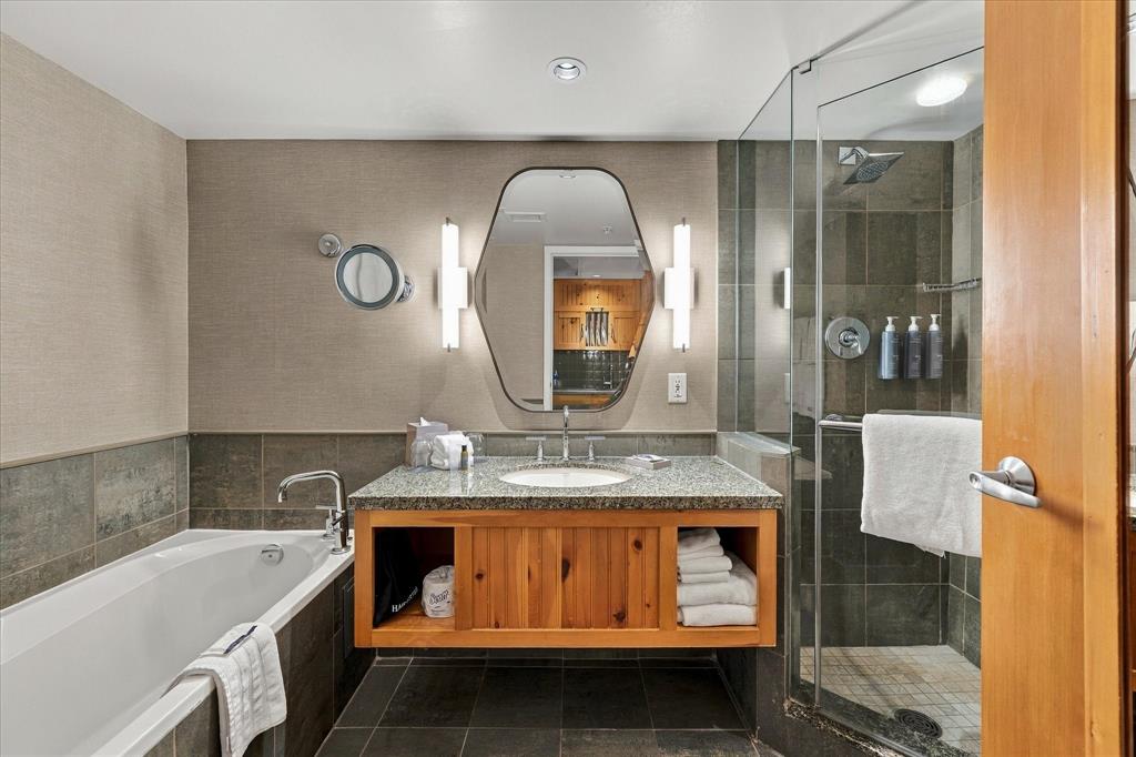 #460 – 4090 Whistler Way