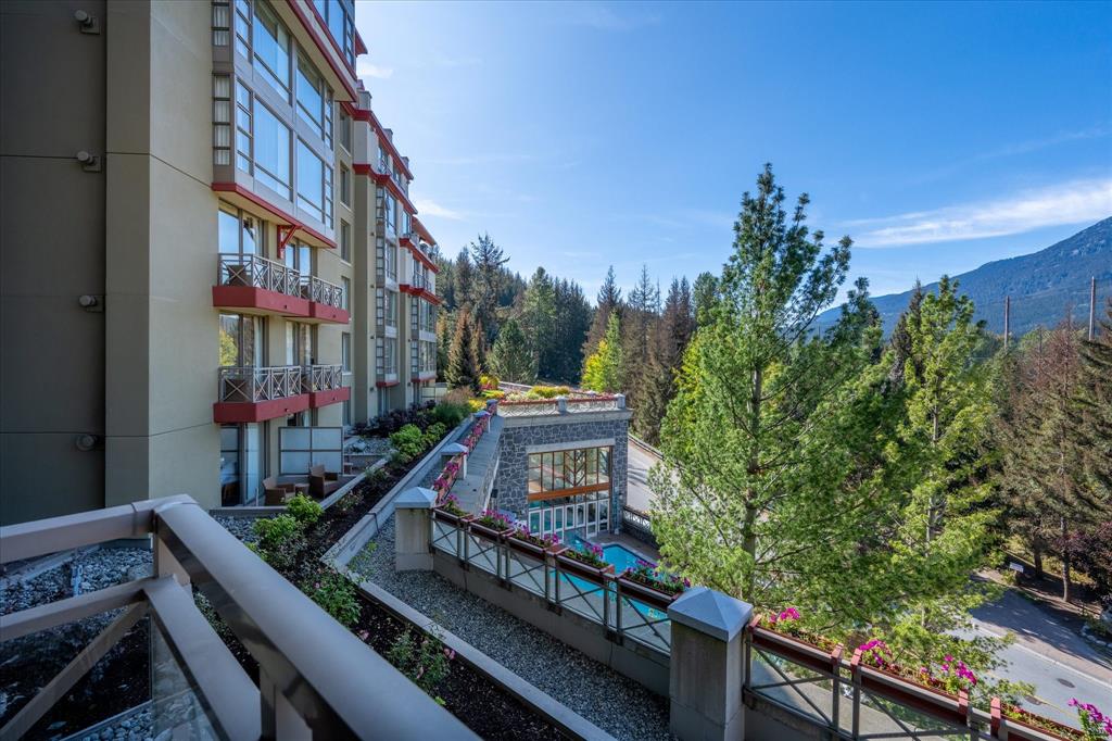 #460 – 4090 Whistler Way