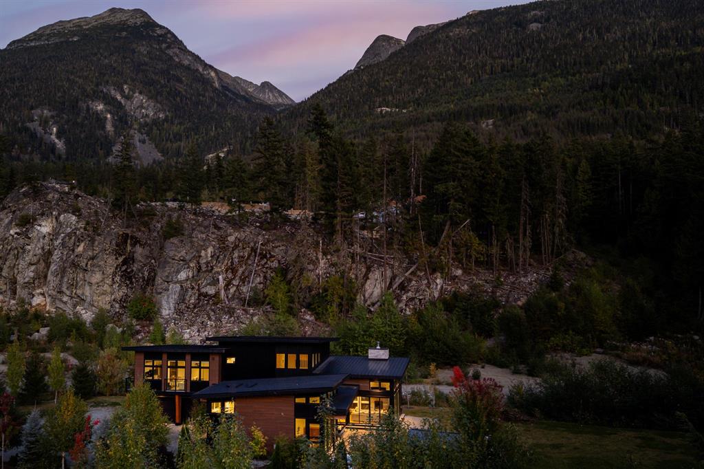 9149 Wedge Creek Rise