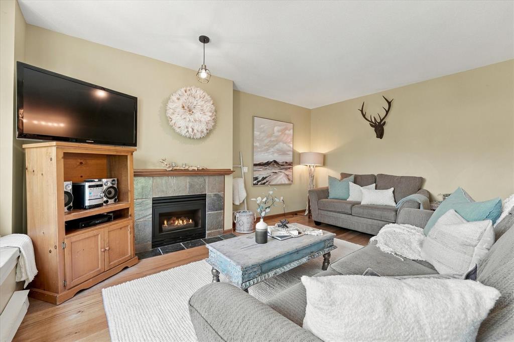 #103 – 3300 Ptarmigan Place