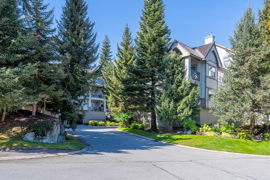 #103 – 3300 Ptarmigan Place