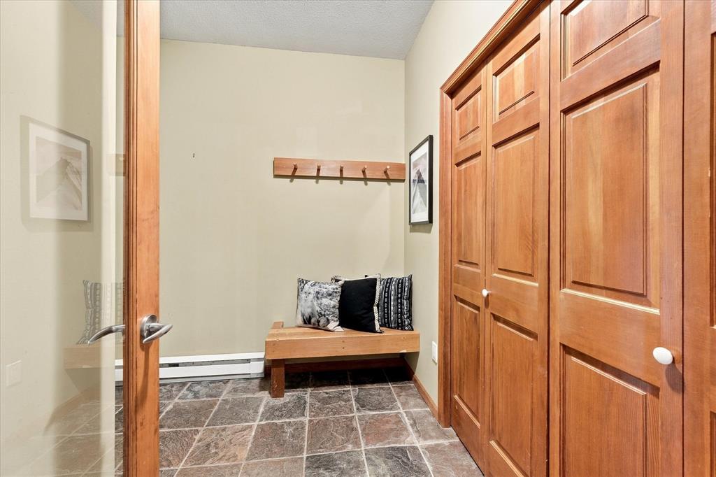 #103 – 3300 Ptarmigan Place