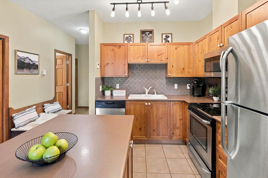 #103 – 3300 Ptarmigan Place