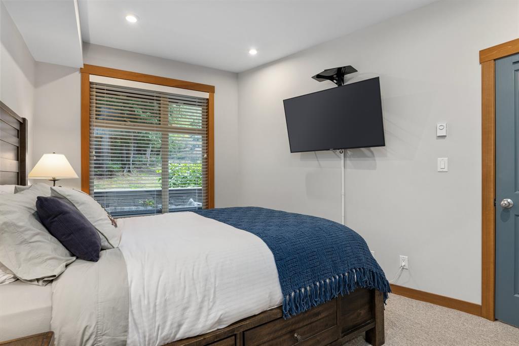 #222 – 4660 Blackcomb Way