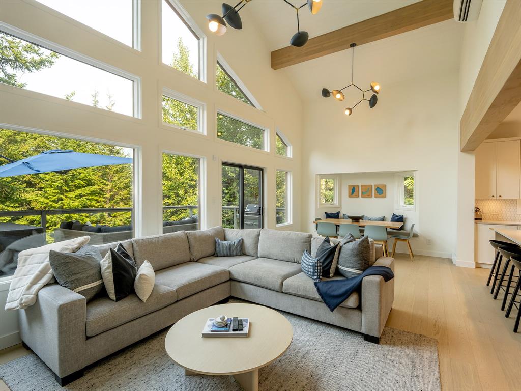 6260 Eagle Drive