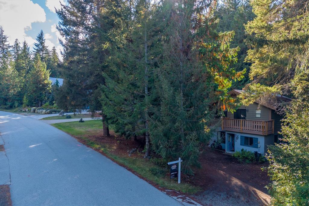 6533 Balsam Way