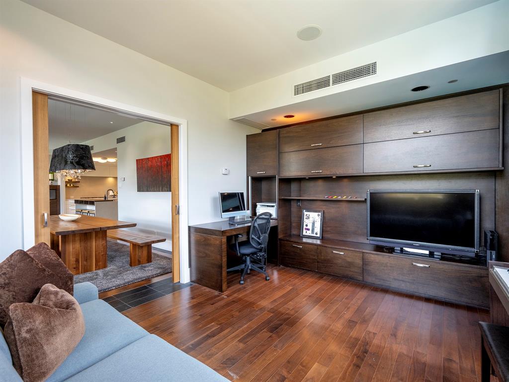 #33 – 4617 Blackcomb Way