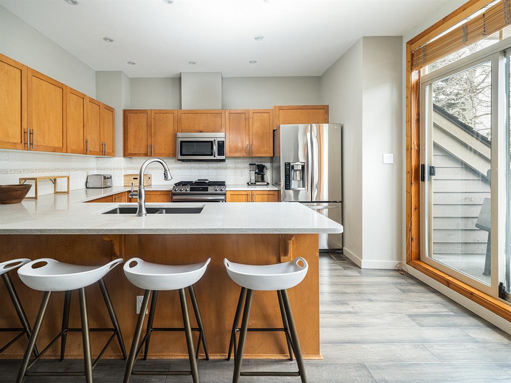 #18 – 8030 Nicklaus North Boulevard