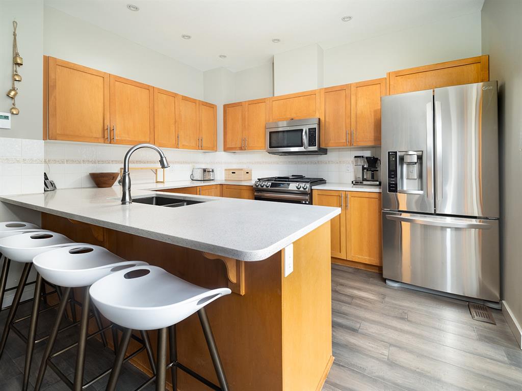 #18 – 8030 Nicklaus North Boulevard