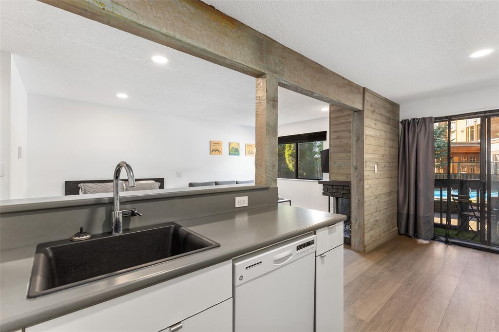 #104 – 2129 Lake Placid Road