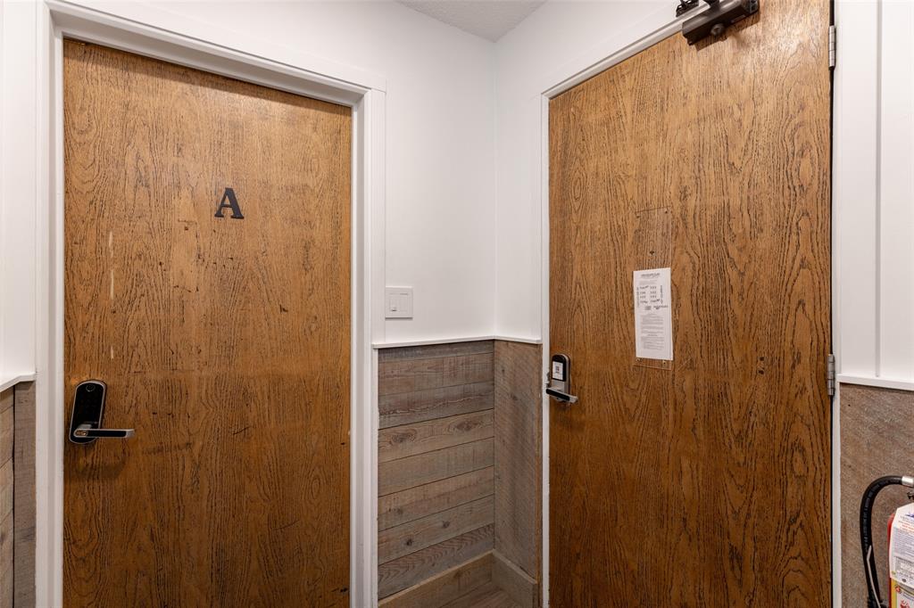 #104 – 2129 Lake Placid Road