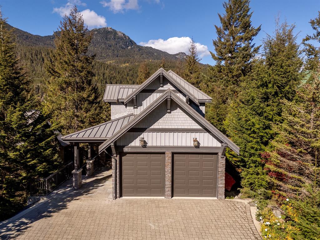 2817 Clifftop Lane
