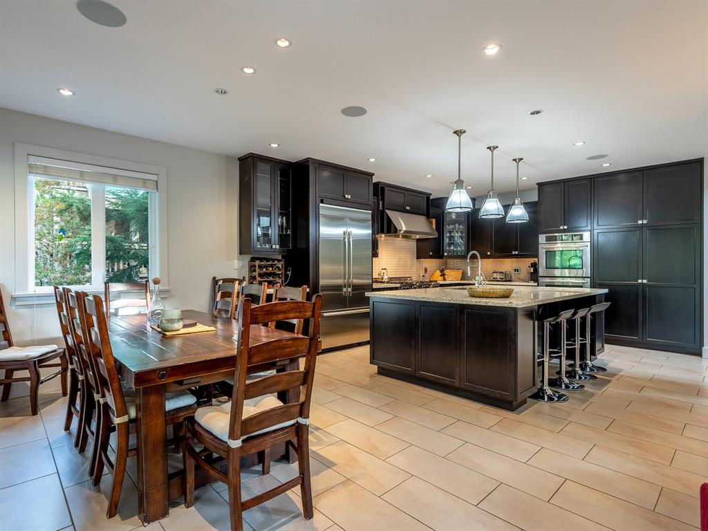 2817 Clifftop Lane