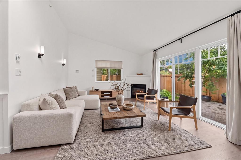 #87 – 1821 Willow Crescent