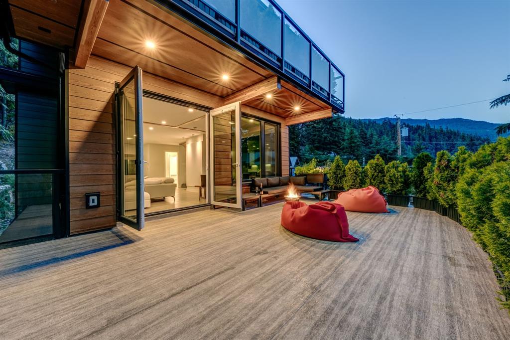 9391 Emerald Drive