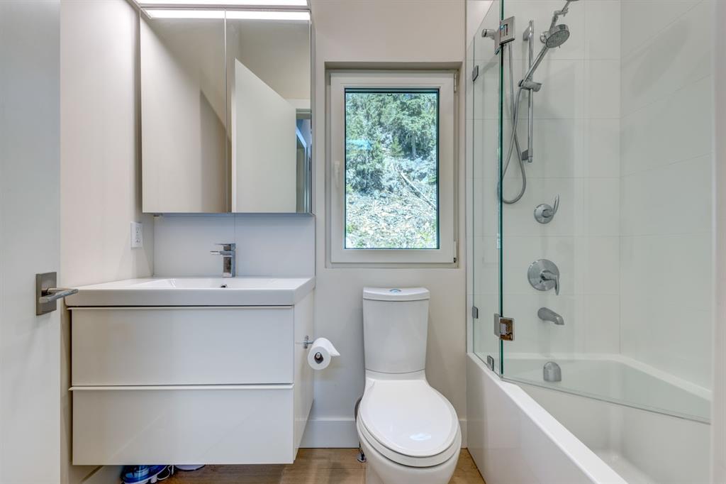 9391 Emerald Drive