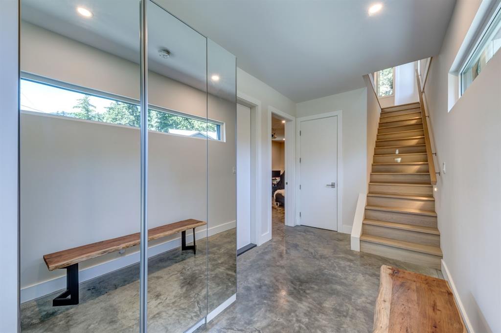9391 Emerald Drive