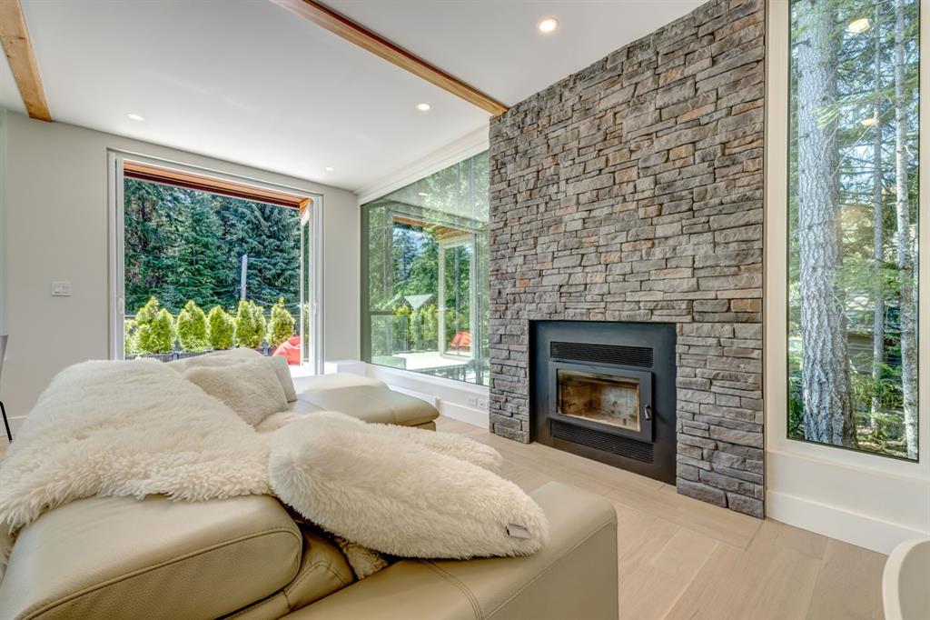 9391 Emerald Drive