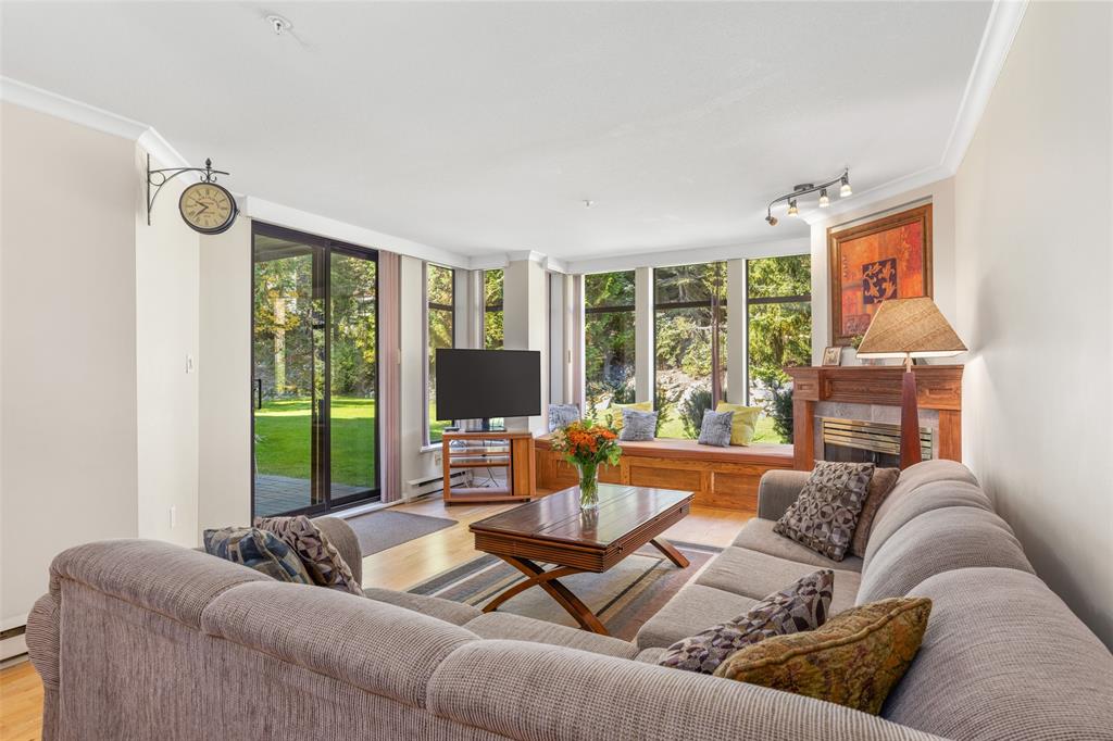 #206 – 3212 Blueberry Drive