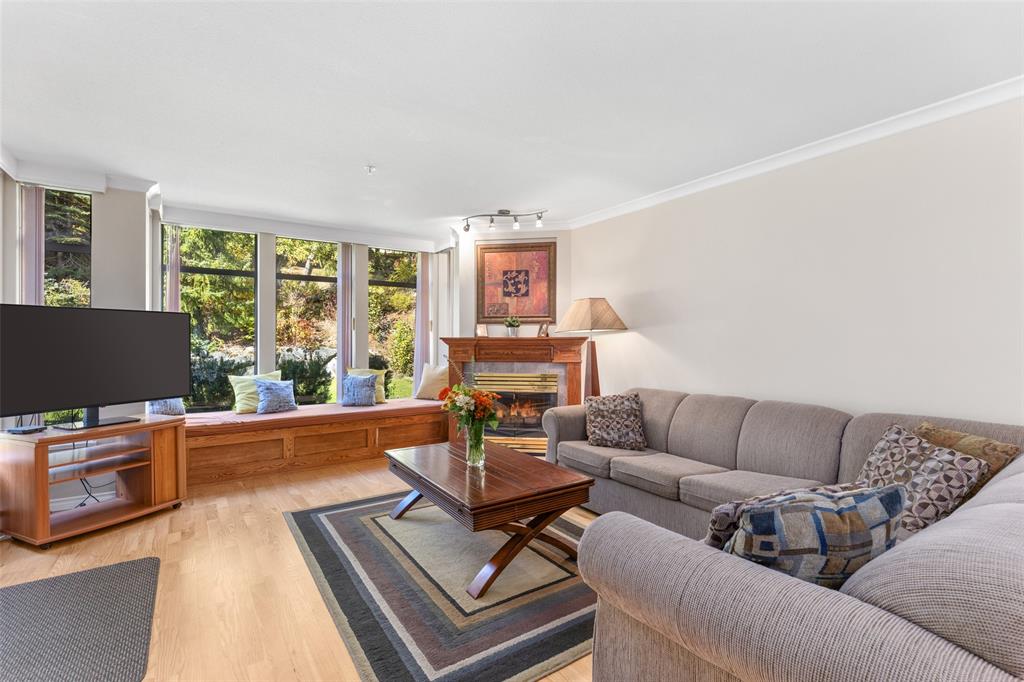 #206 – 3212 Blueberry Drive