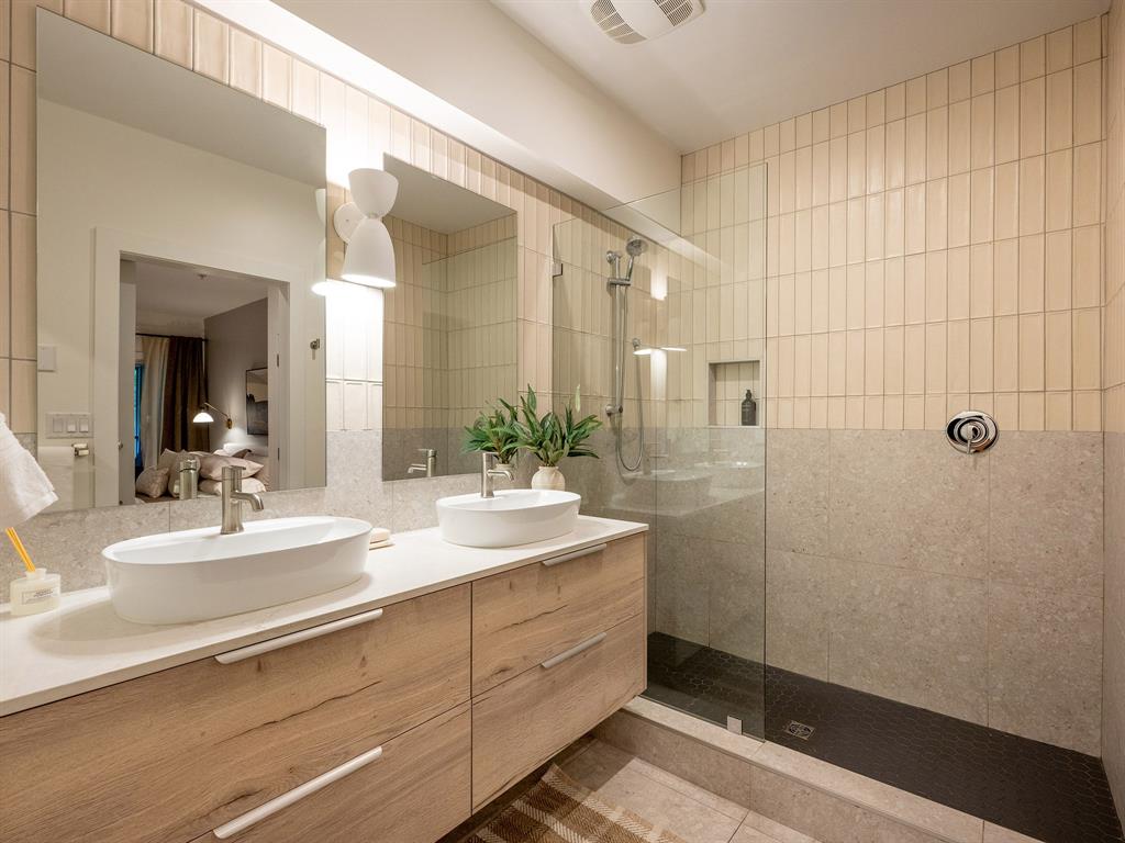 #203 – 4365 Northlands Boulevard