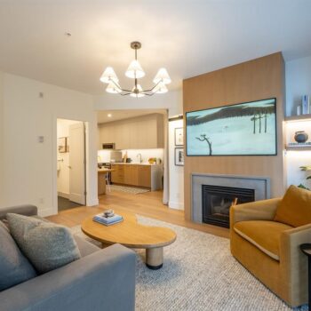 #206 – 4365 Northlands Boulevard