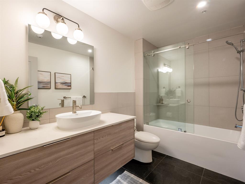 #206 – 4365 Northlands Boulevard