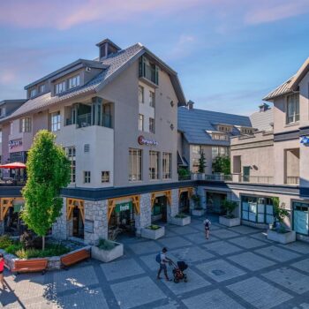 #616 – 4295 Blackcomb Way