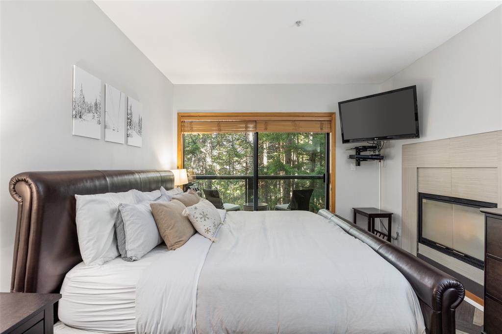 #102 – 4821 Spearhead Drive
