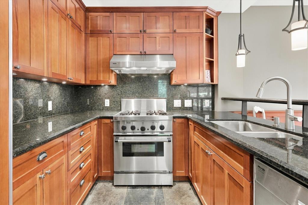 #1 – 2500 Taluswood Place