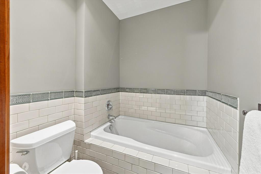 #1 – 2500 Taluswood Place