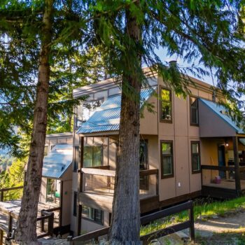 #15 – 2400 Cavendish Way