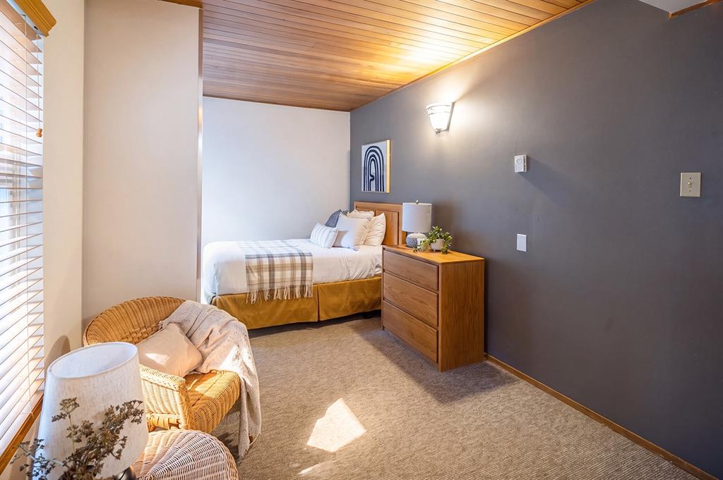 #15 – 2400 Cavendish Way
