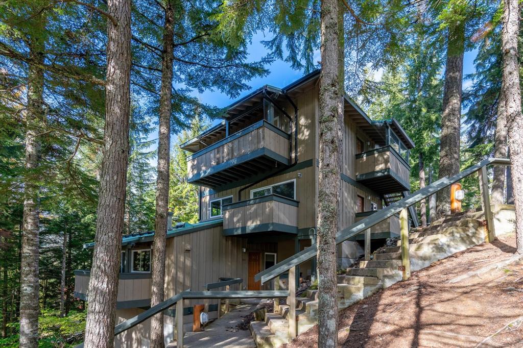 #202 – 2101 Castle Drive