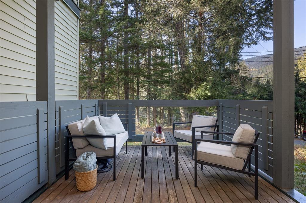 #G104 – 1400 Alta Lake Road