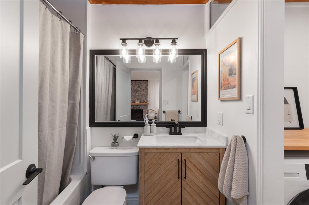 #G104 – 1400 Alta Lake Road