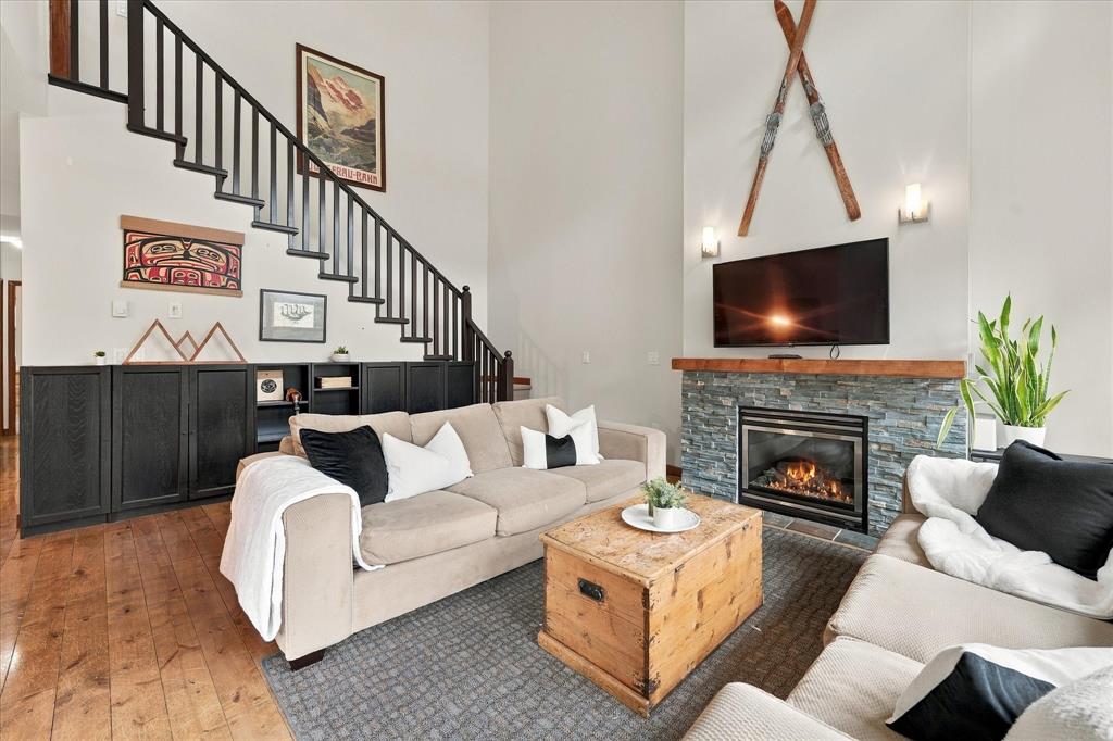 #309 – 3300 Ptarmigan Place