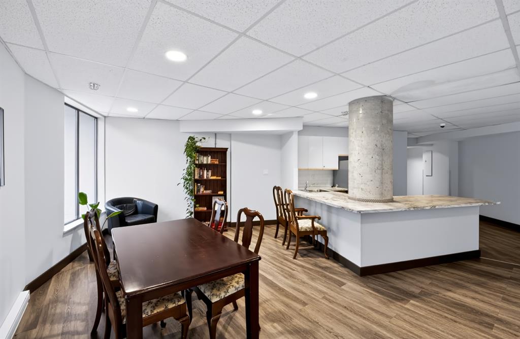 #207 – 4809 Spearhead Drive
